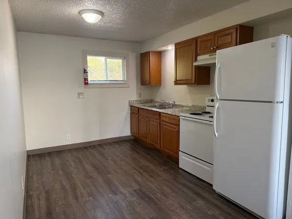 1113 N 4th Street, 1113 N 4th St APT F, Yakima, WA 98901