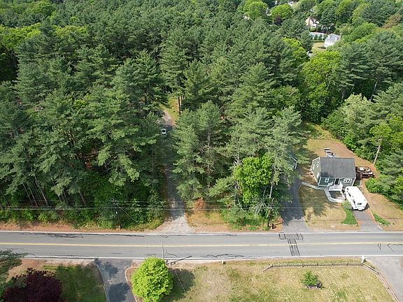 2nd image of 790 Elm St