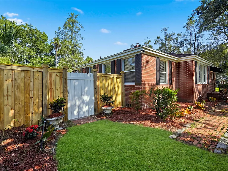 1674 Parrish Pl — Photo 57