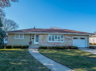 8934 Highland St, Highland, IN 46322