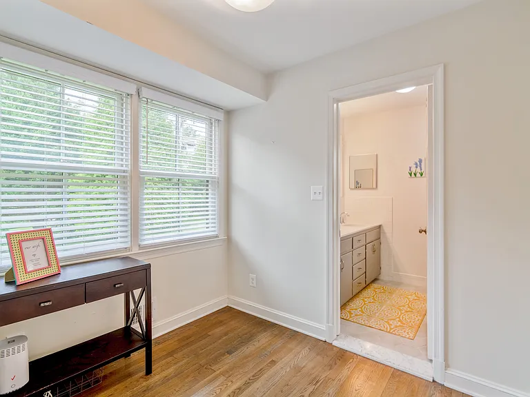 Office/Sitting area off the primary bedroom