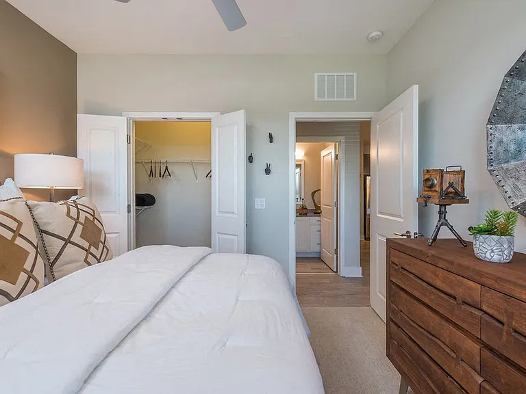Vintage Winter Park Apartments — Photo 14