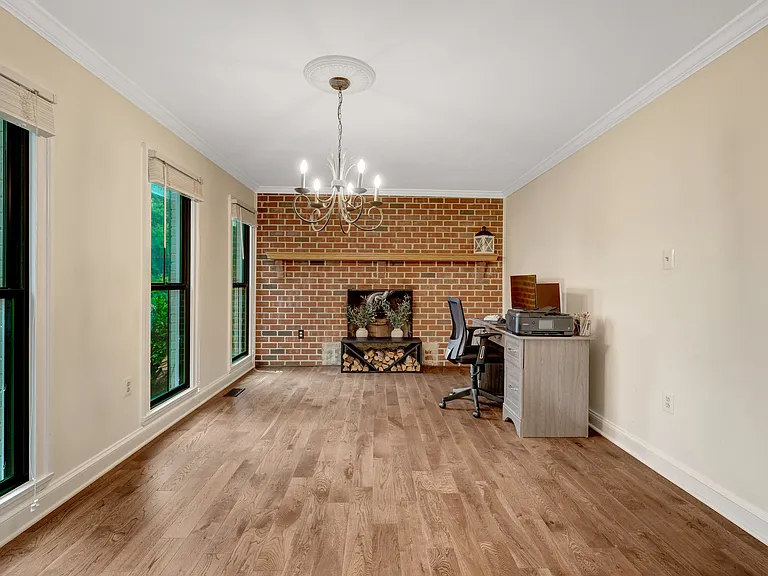 10904 Belgravia Ct — Photo 26