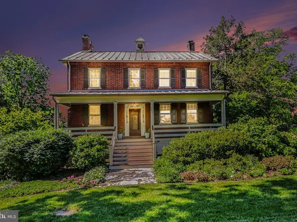 1450 Main St, Mechanicsburg, PA 17055