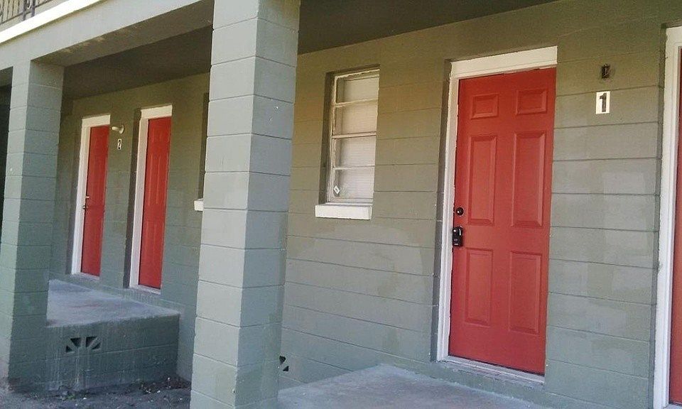 1st image of 1504 W 15th St APT 2