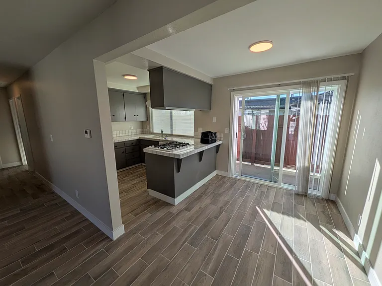 17061 Pinehurst Ln #B — Photo 5