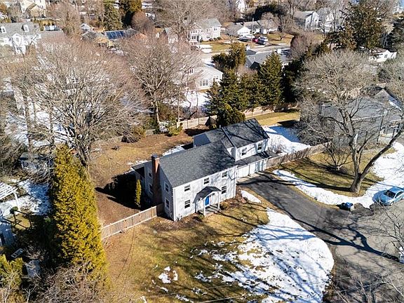 2nd image of 51 Hawthorne Ave
