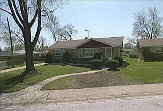 1st image of 1005 E 163rd St