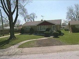 1005 E 163rd St, South Holland, IL 60473