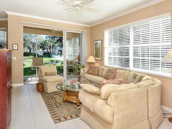 3rd image of 302 Casa Del Lago Way #302
