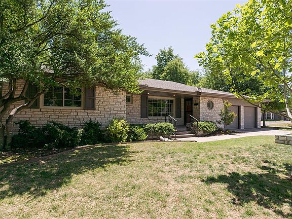 3rd image of 2948 Kerry Ln