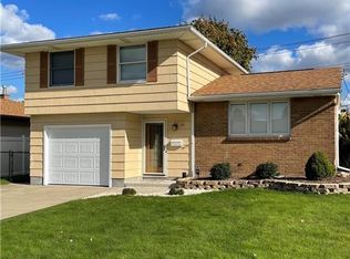39 Colette Ave, Buffalo, NY 14227