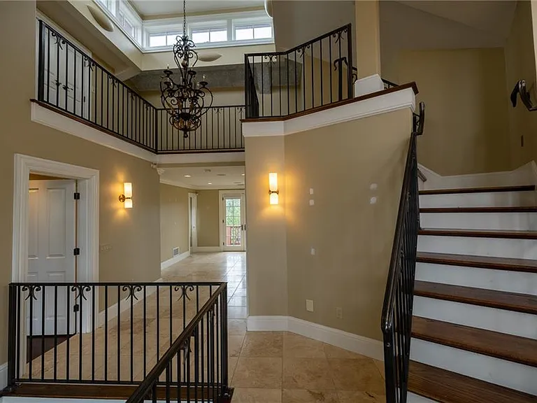 945 Westminster St #2 — Photo 21