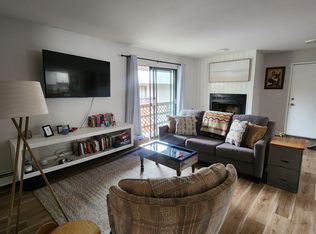 16928 Park Place St APT 4, Eagle River, AK 99577
