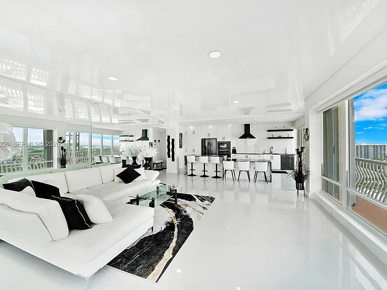 4020 Galt Ocean Dr #1801 — Photo 16