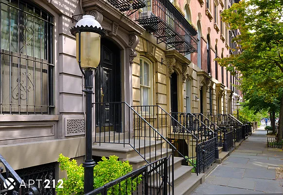 Rented by APT212 INC | media 18