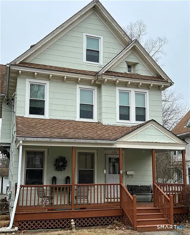 2 bed, 1.0 bath, 2010 sqft, $1,800 — Photo 1