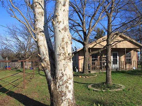 2nd image of 180 County Road 3743