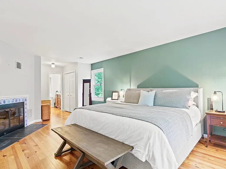 11002 Warwickshire Dr — Photo 10