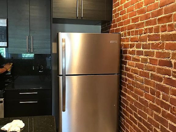 Don't you just love the brick?!?!