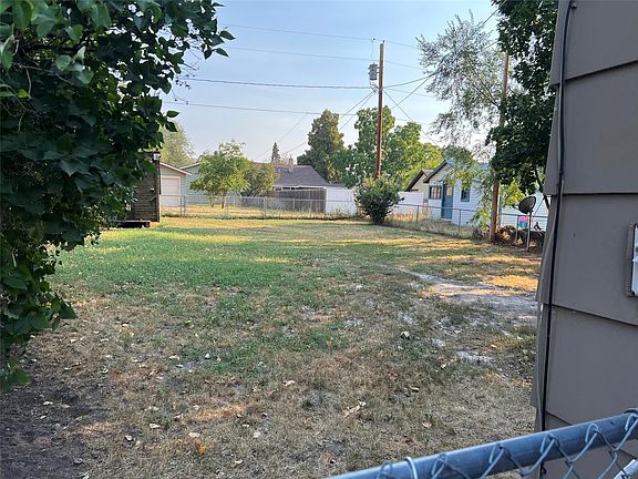 5th image of 804 5th Ave E