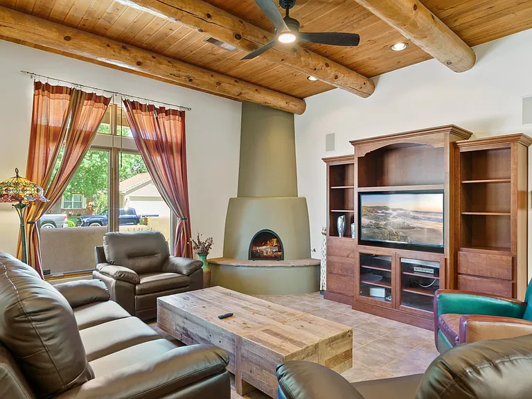 6917 Brandywine Loop NE — Photo 7