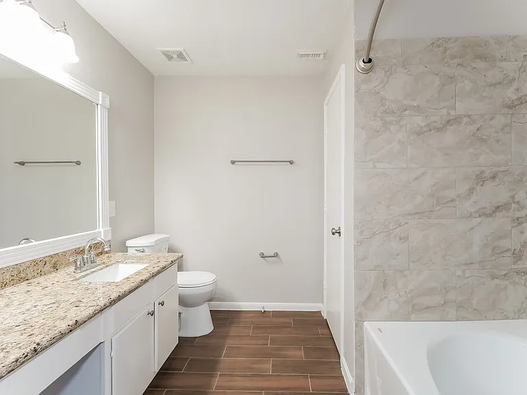 16102 Dawn Marie Ln — Photo 14