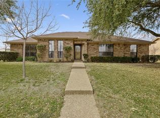 1061 Radisson Dr, Hewitt, TX 76643