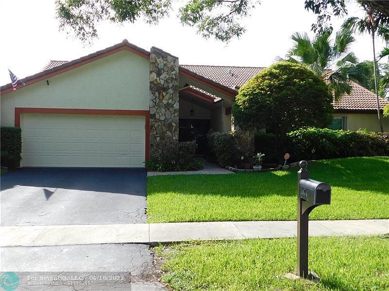 1st image of 1074 NW 96th Ave