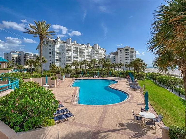 1560 Gulf Blvd #304 — Photo 37