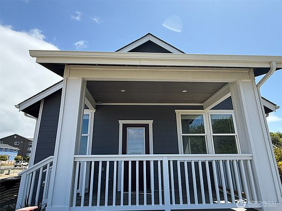 2nd image of 429 Elderberry Lane SW