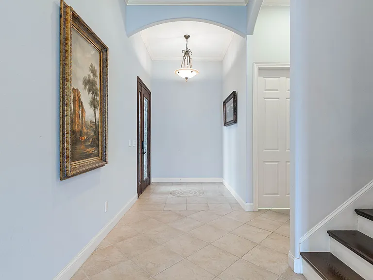 262 Yacht Harbor Dr — Photo 6