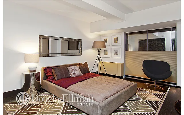 Sold by Douglas Elliman | media 25