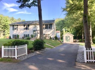 18 Briar Point Ave, Coventry, RI 02816