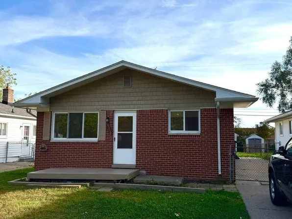 19732 Voiland St, Roseville, MI 48066