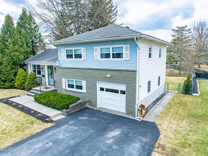 5th image of 808 Cortland Street