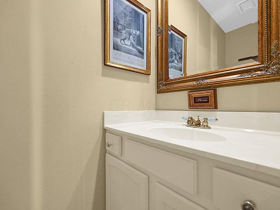 4th image of 5248 Willow Grove Pl S