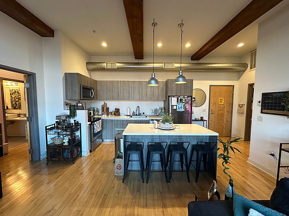 2nd image of 36 Cromwell St #311