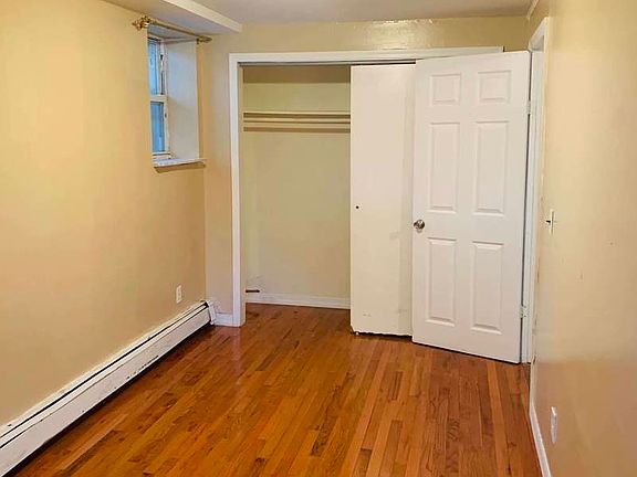 3rd image of 12928 Kew Gardens Rd APT 1A