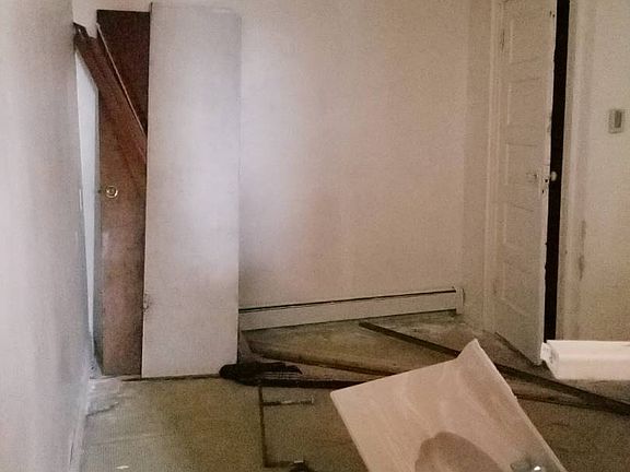 4th image of 1951 Rockaway Pkwy