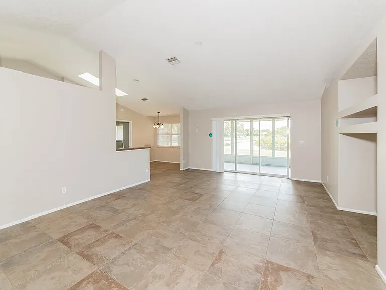 6603 67th St E — Photo 3