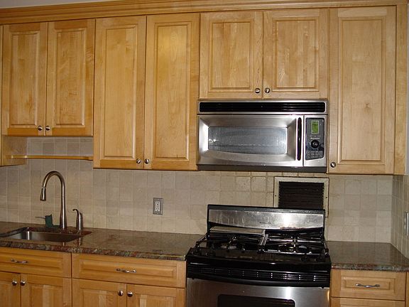 3rd image of 200 Palisade Ave 5j