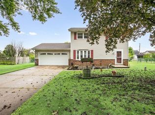52122 Justine Dr, South Bend, IN 46628