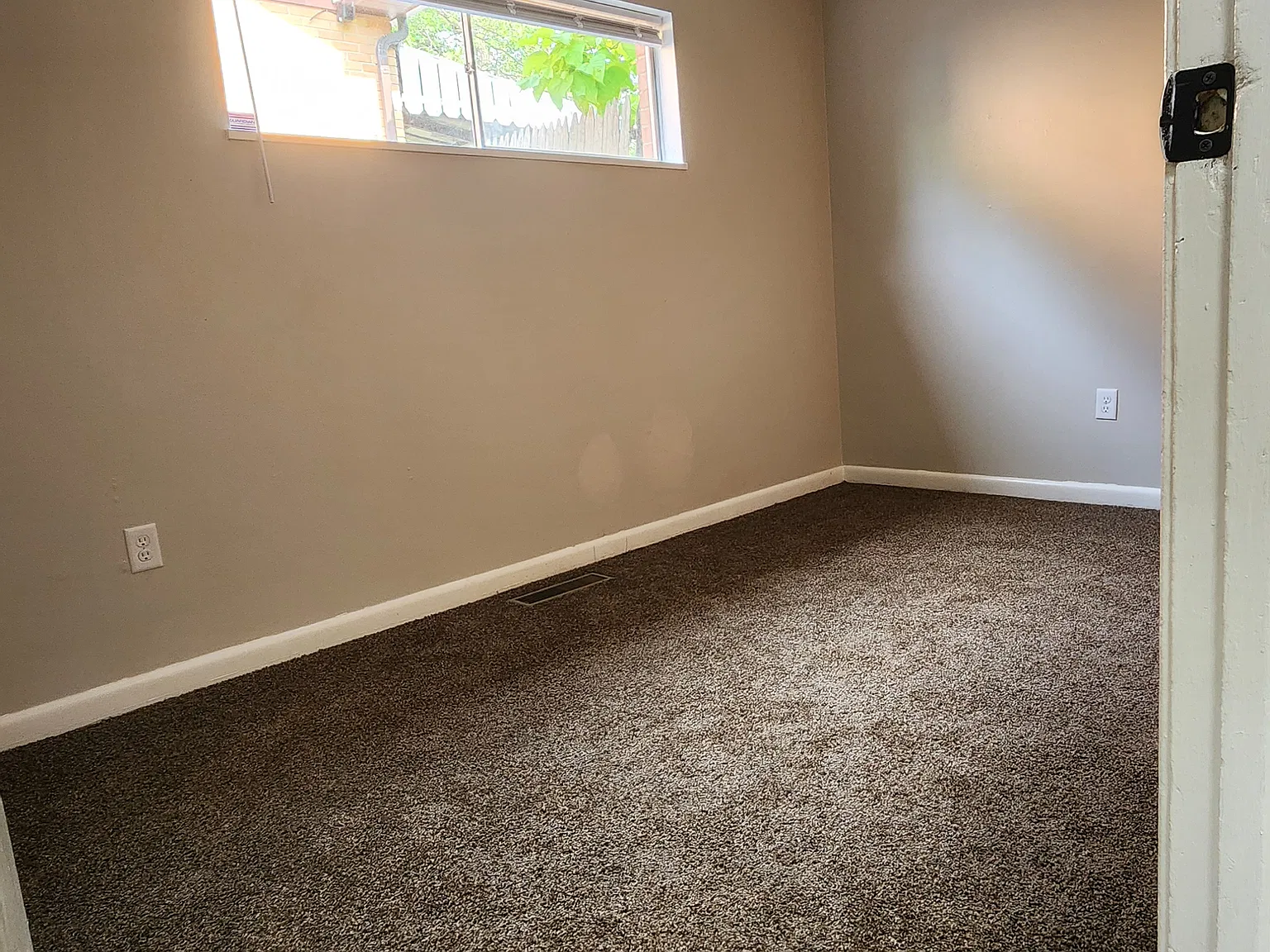 3 bed, 997 sqft, $1,500 — Photo 4