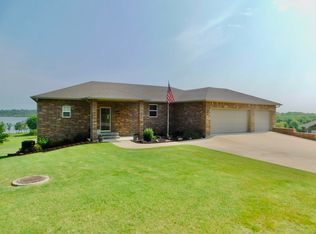 2501 Look Out Ln, Grove, OK 74344