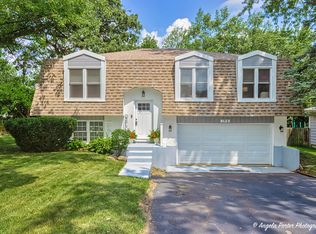 1918 W Oakleaf Dr, McHenry, IL 60051
