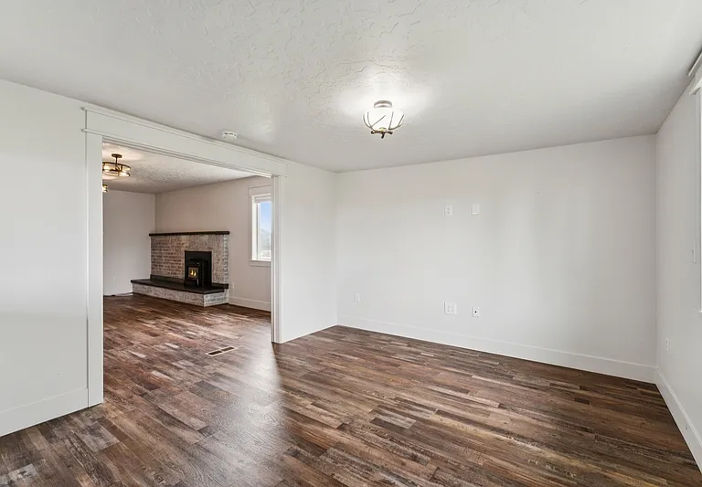 10996 Willis Rd — Photo 25