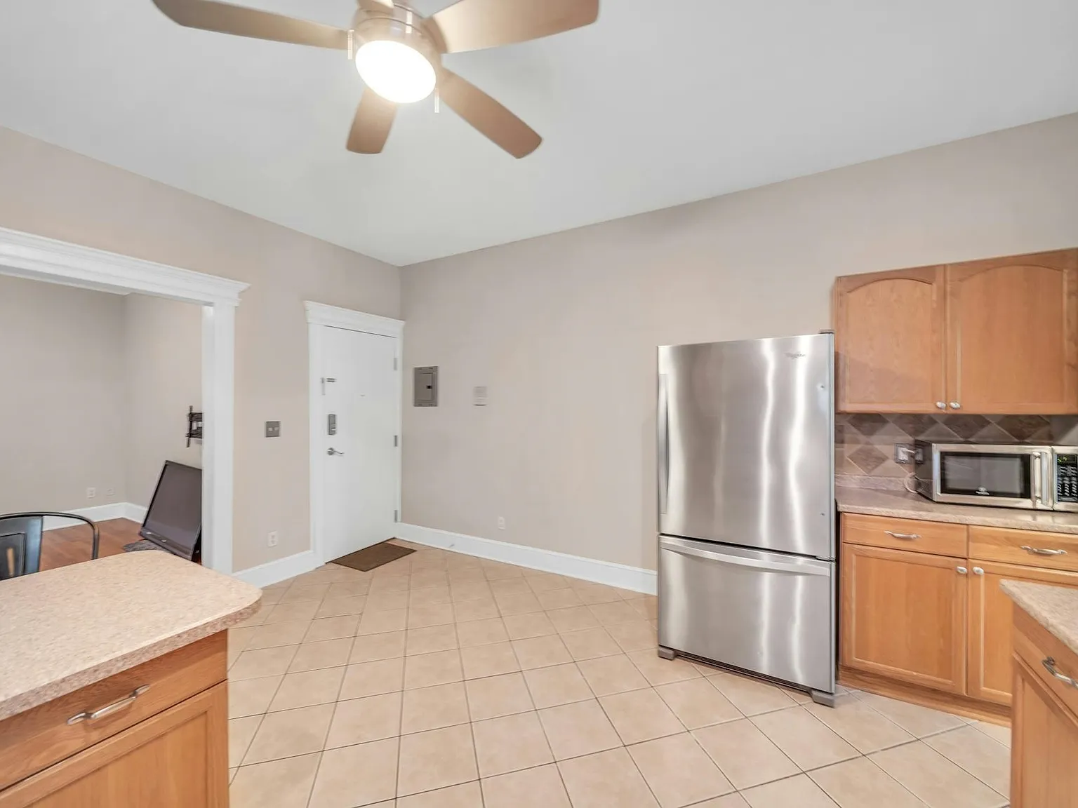 2 bed, 1.0 bath, $2,800 — Photo 2