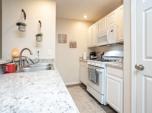 Tiffany Lakes | 6345 Cooper Rd, Columbus, OH