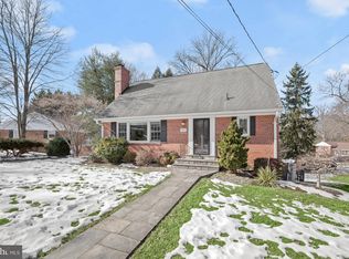 9802 Cable Dr, Kensington, MD 20895